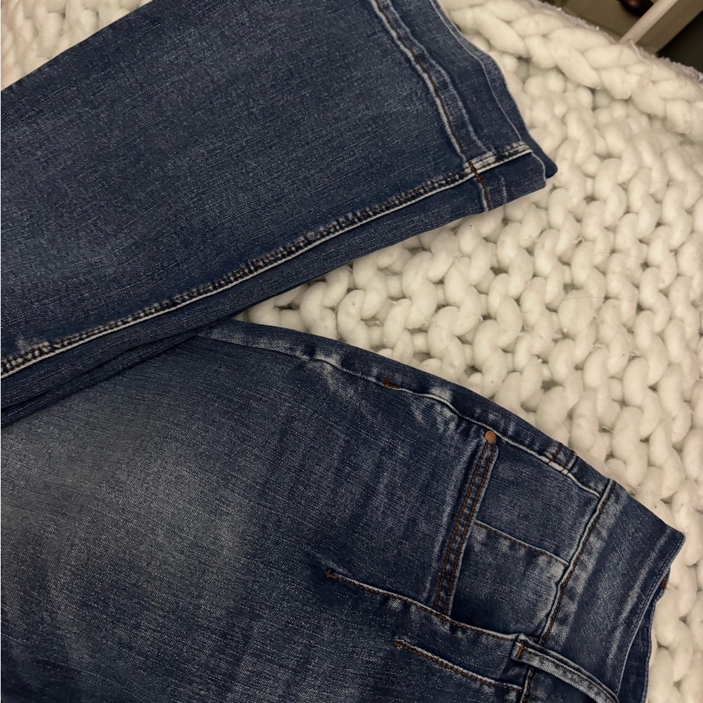 Women's Flare Denim Jeans - Picture 5 of 5